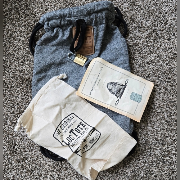 LocTote Flak Sack Sport Drawstring Backpack Gray Black Brass Combo Lock - Picture 6 of 9